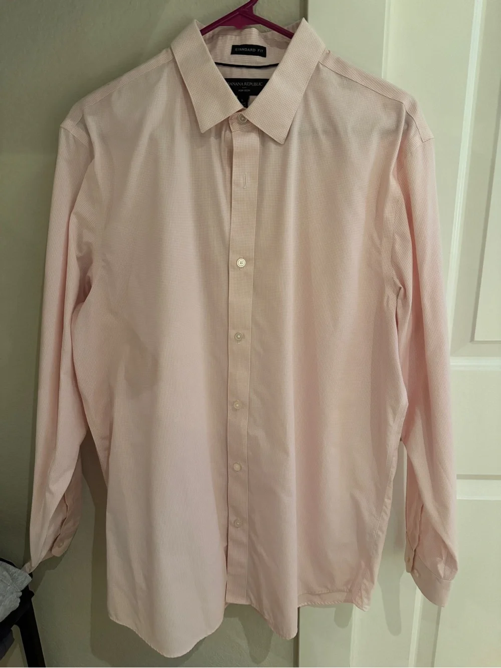 Banana Republic Men’s Light Pink Non Iron Dress Shirt - Large, Standard Fit